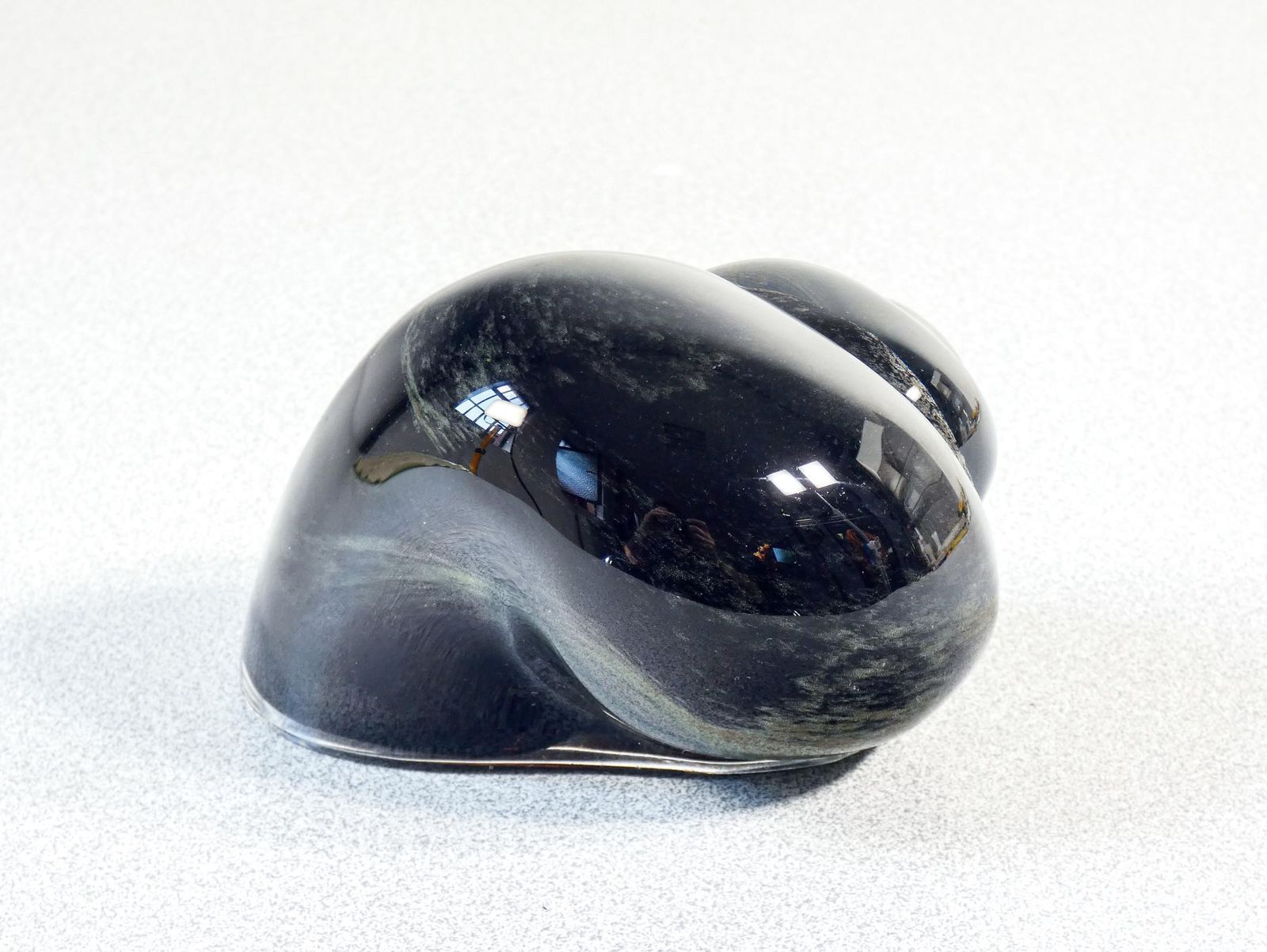 Daum France Crystal Sculpture. Shell. France, 1990s photo vinterior
