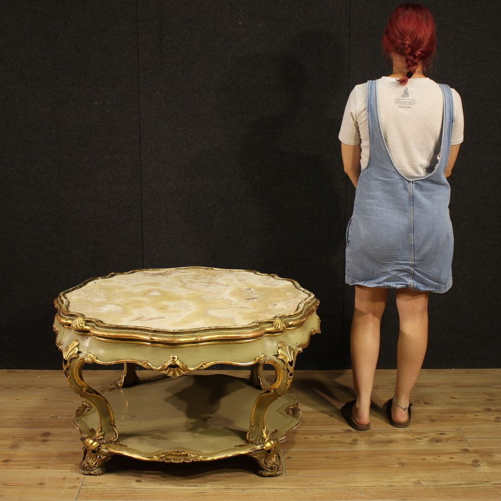 Venetian Lacquered Coffee Table In Louis XV Style From The 20th Century photo 2850.0
