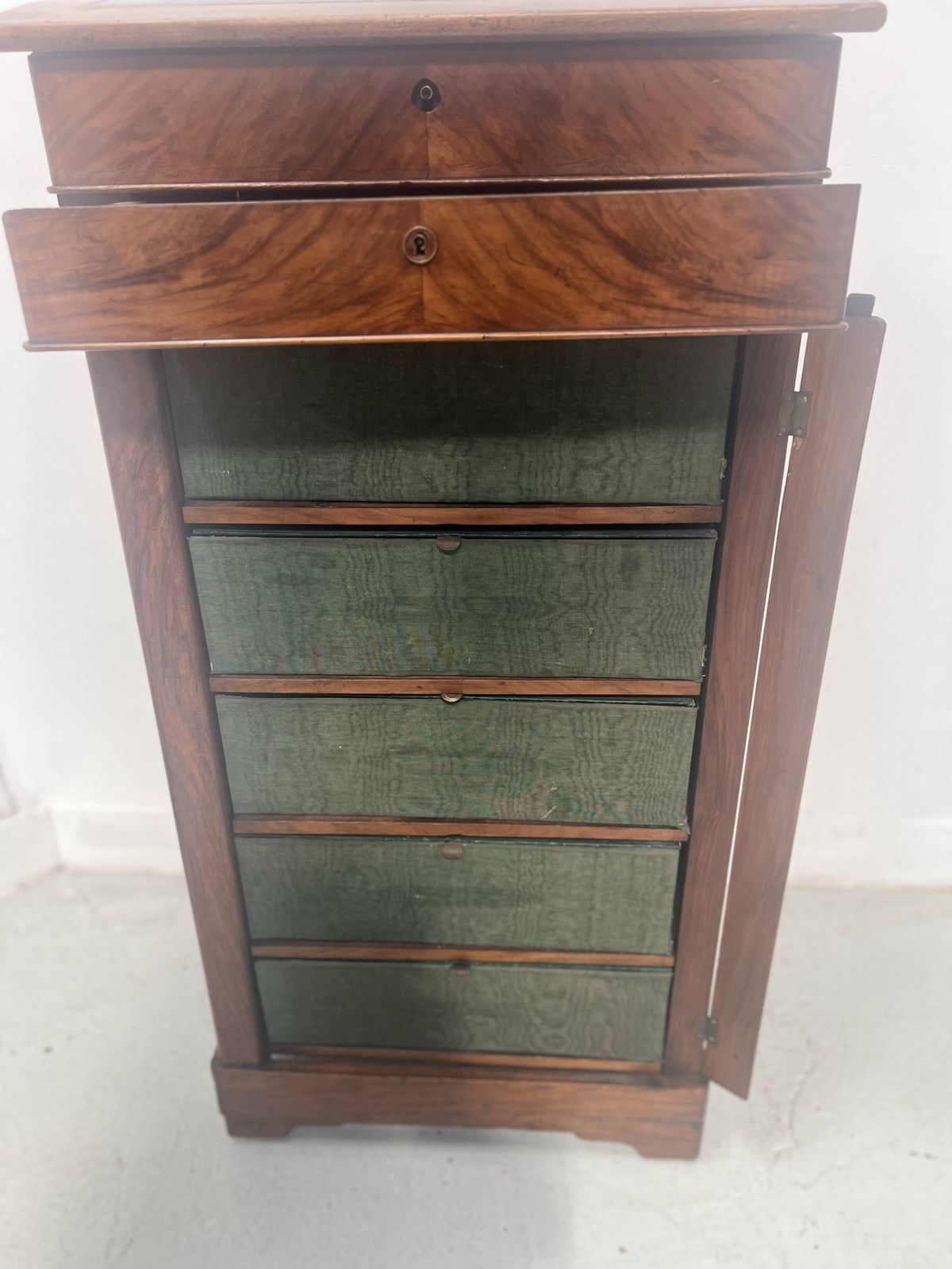photo vinterior Antique 19th Century Notary's Clerk's Desk