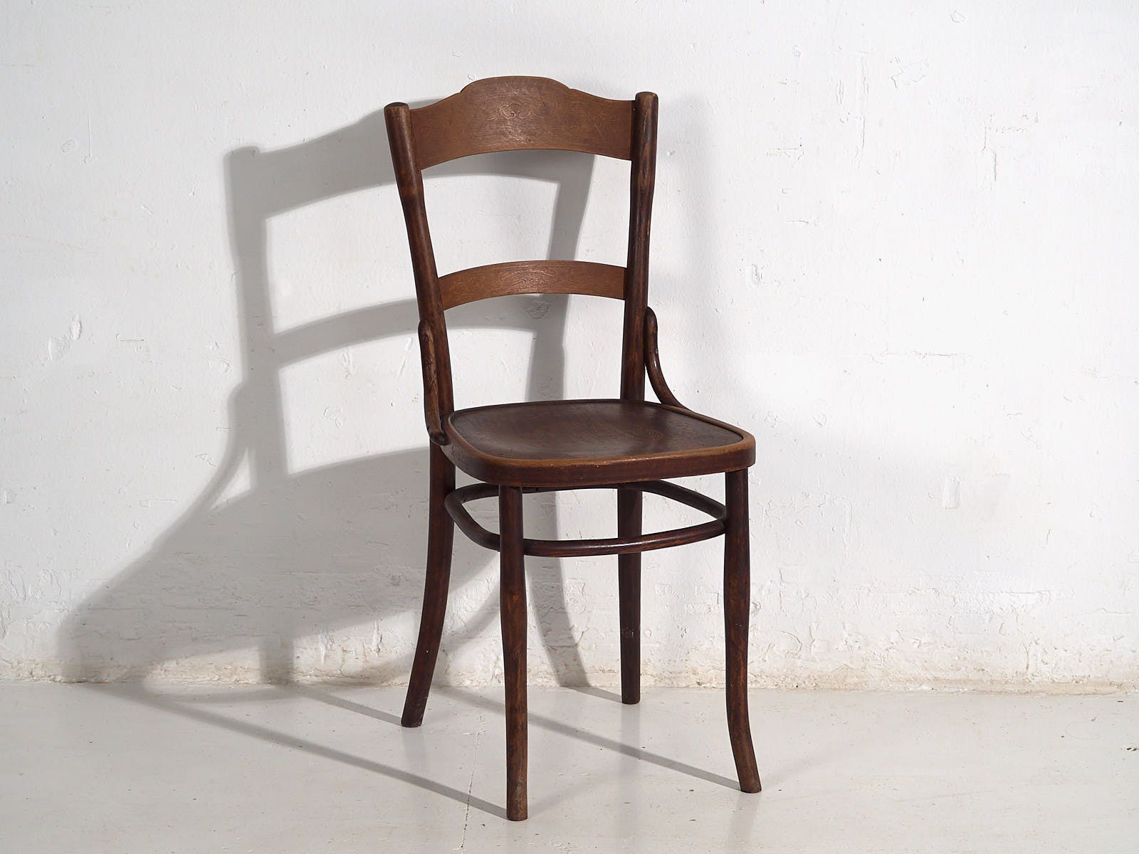 Antique Thonet Mundus Chairs (C.1920). Set Of 2 Pieces #2 photo 548.0