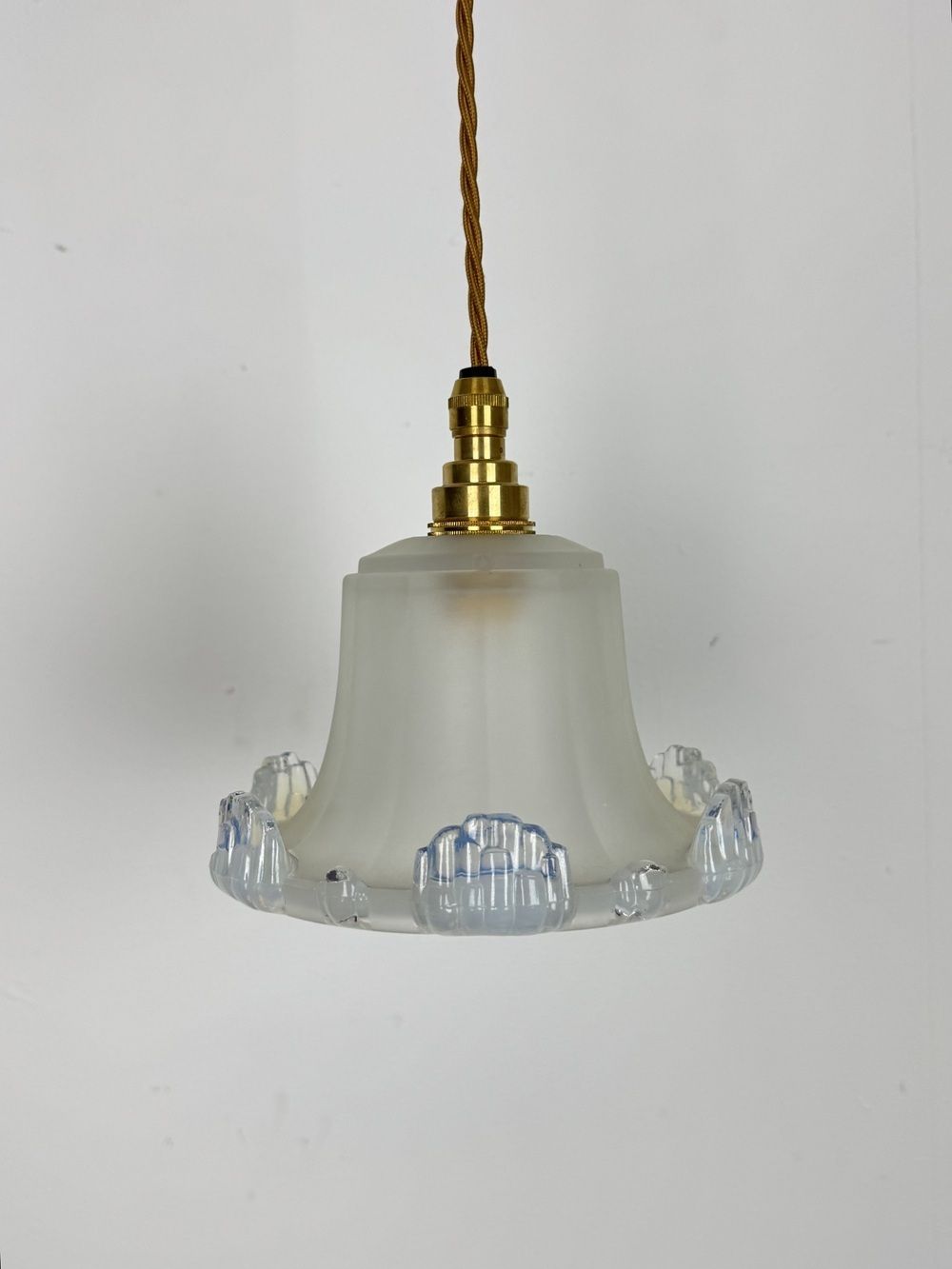Frosted Glass Pendant Light With Vaseline Glass Detail (22586) photo Lighting