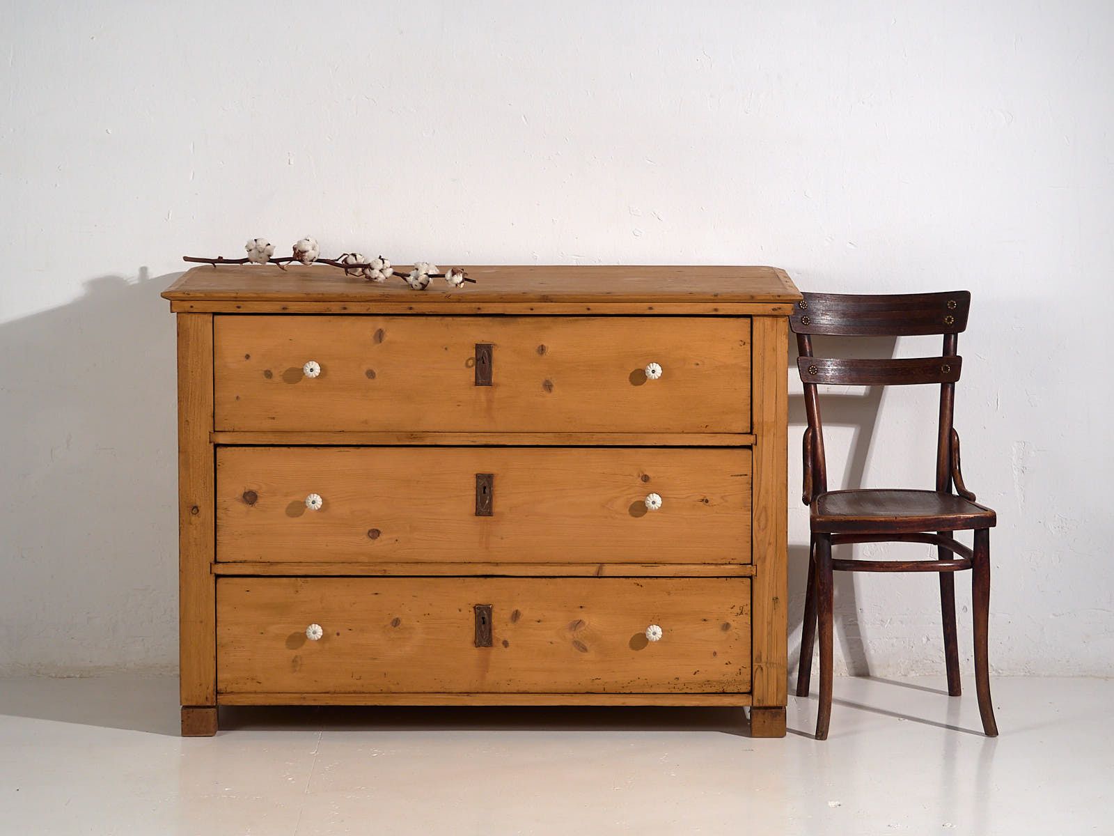 photo for sale Antique Three Drawer Dresser (C.1920) #17