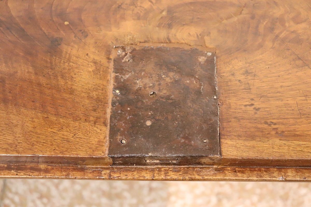 Antique Chest Of Drawers In Walnut, 1700s photo 6034.0
