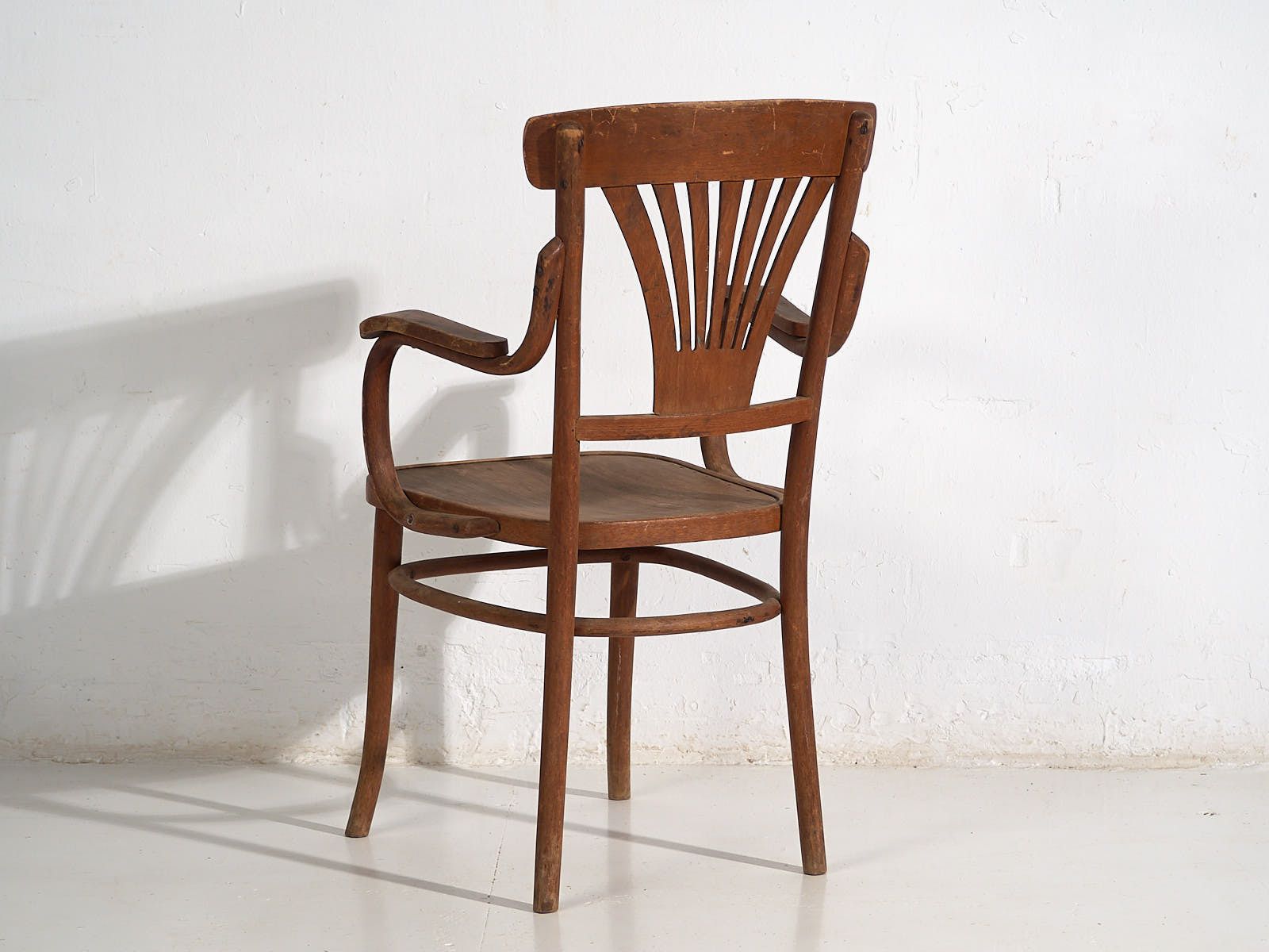 photo furniture Antique Bentwood Office Chair (C.1920) #6
