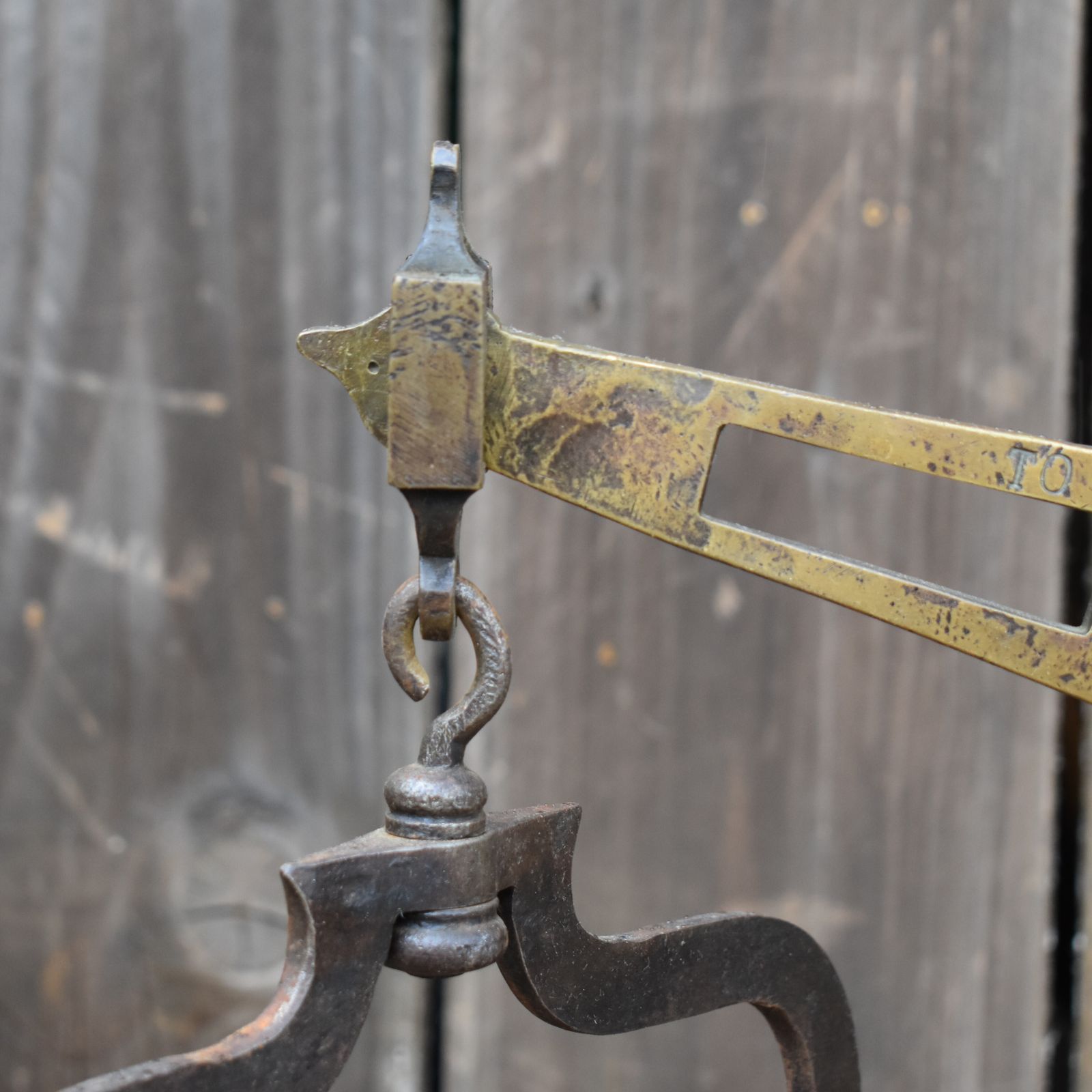 photo furniture Antique Parnall & Sons Bristol Cast Iron Brass Grocery Shop Weighing Scales
