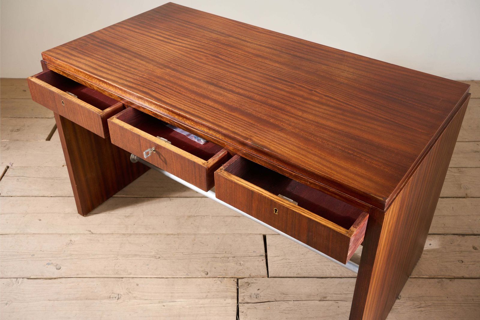 Mid Century Teak Desk, Mid 20th Century photo vintage