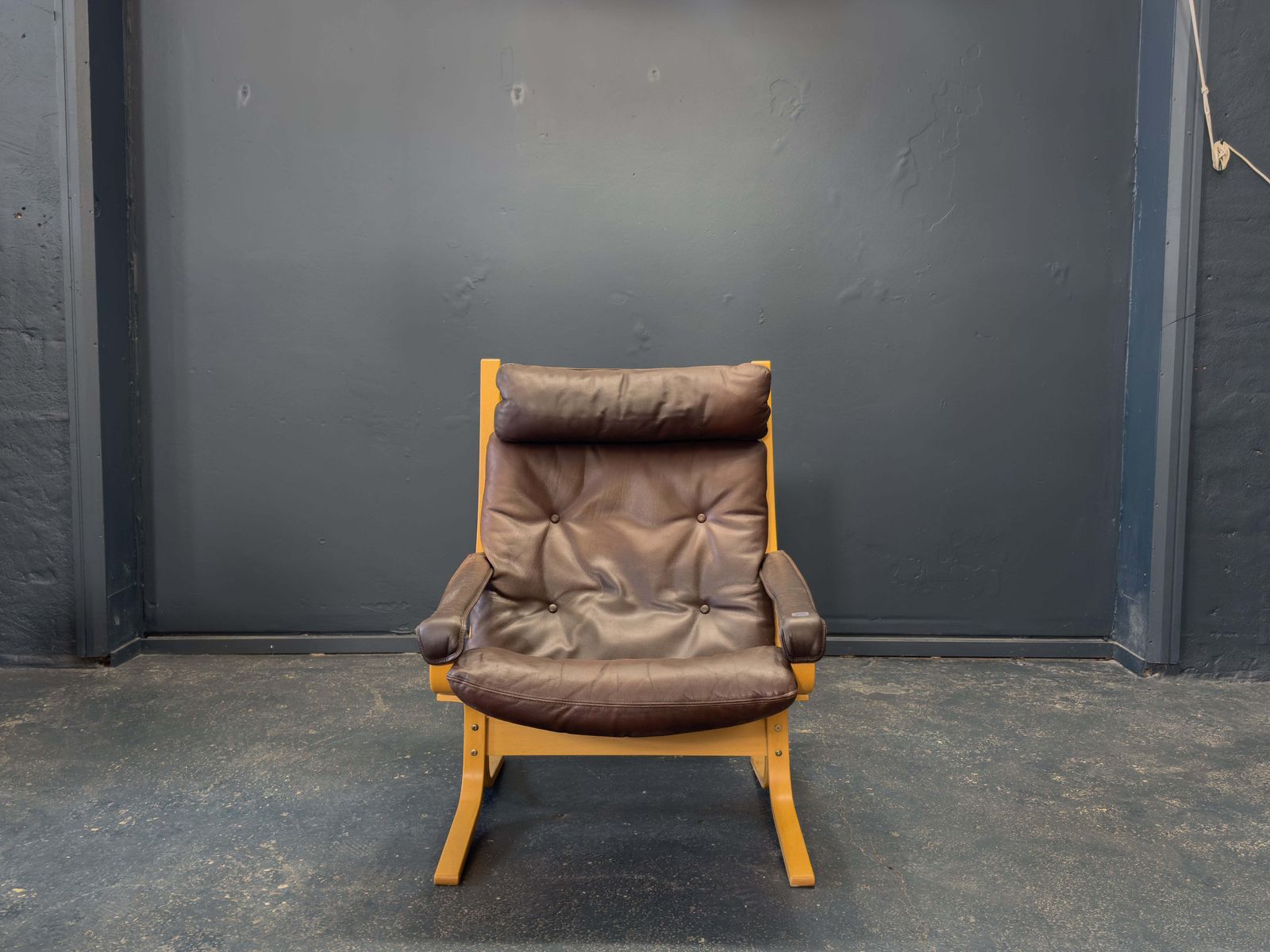 Brown Leather Siesta Chair By Ingmar Relling photo furniture