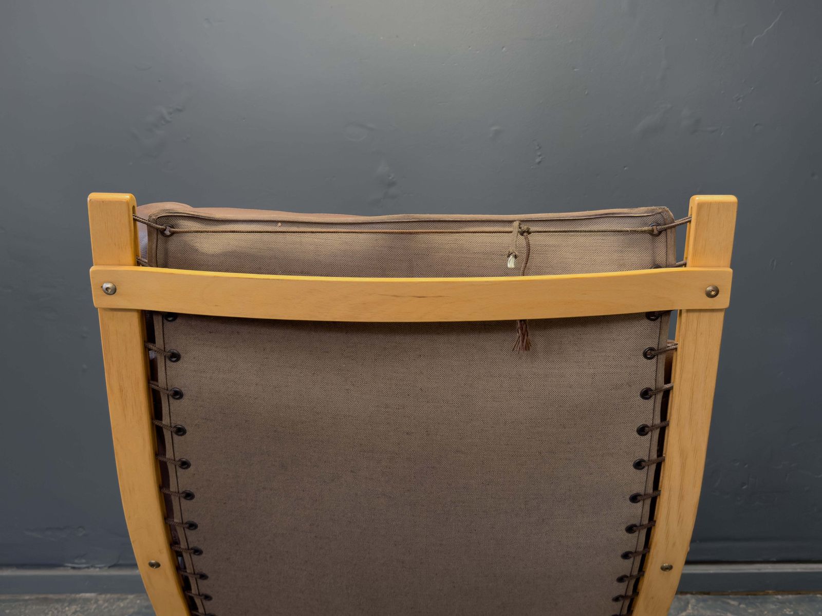 photo furniture Brown Leather Siesta Chair By Ingmar Relling