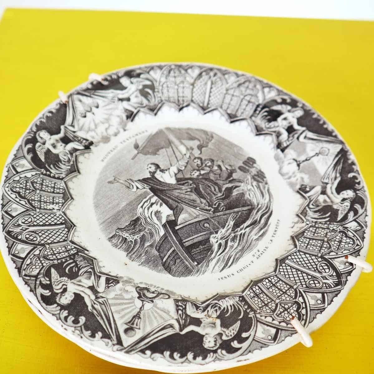 Montereau Porcelain Ornamental Plates 5 Pieces photo vinterior