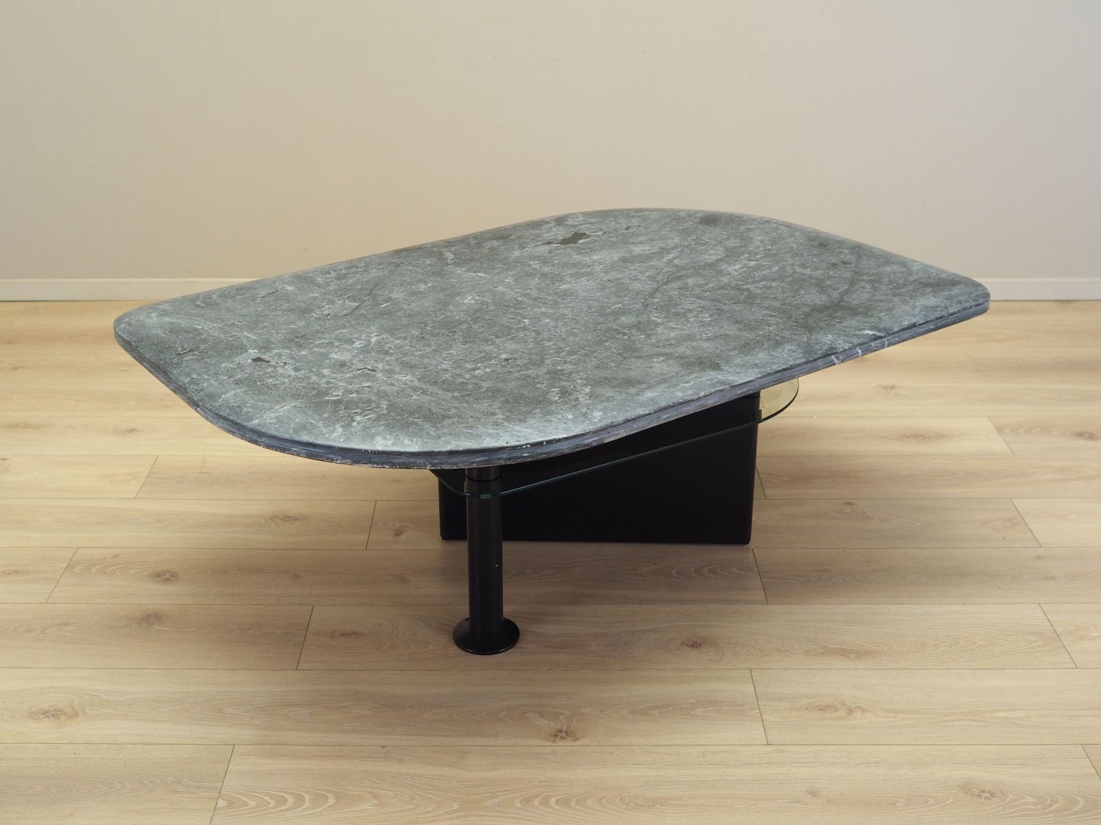 Coffee Table, Italian Design, 1980s, Production: Italy photo 1139.0