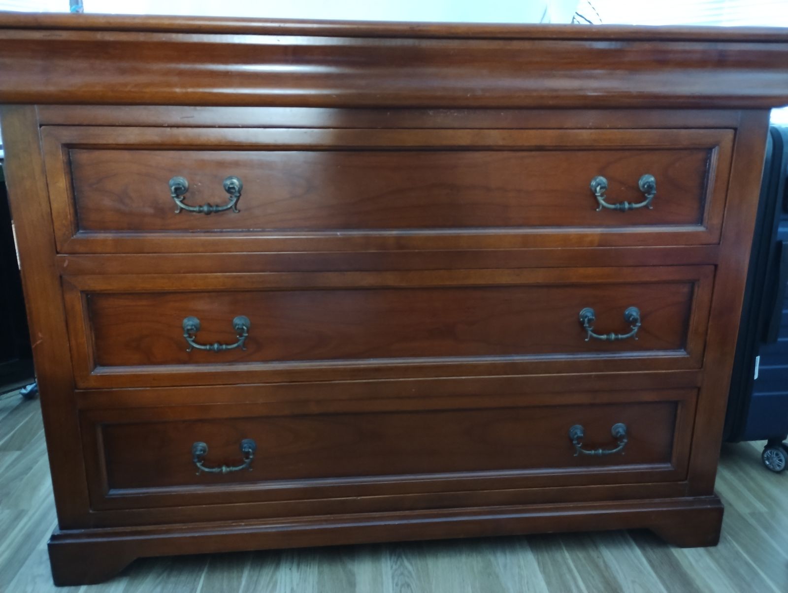 Elegant Consorzio Mobili French Style Large Chest Of Drawers