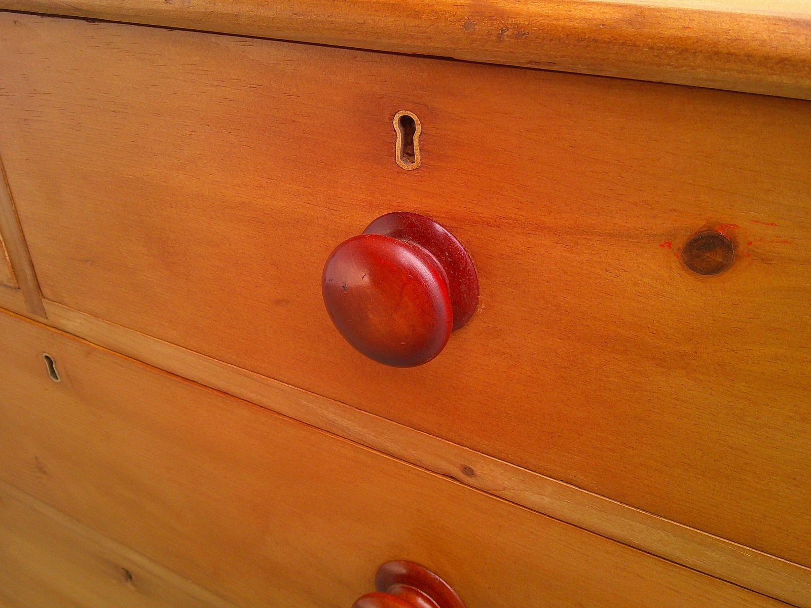 A Lovely Georgian Pine Large Waxed 5 Drawer Chest Of Drawers photo vinterior