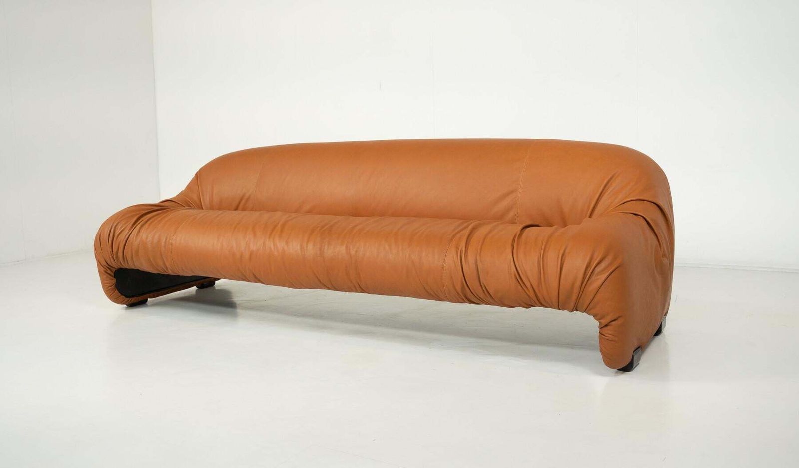 Bonanza 3 Seater Sofa By Afra & Tobia Scarpa, 1970s   New Leather Upholstery photo furniture