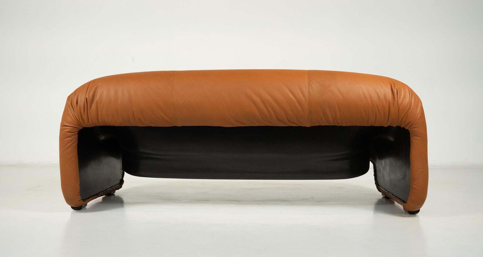 Bonanza 2 Seater Sofa By Afra & Tobia Scarpa, 1970s   New Leather Upholstery photo buy