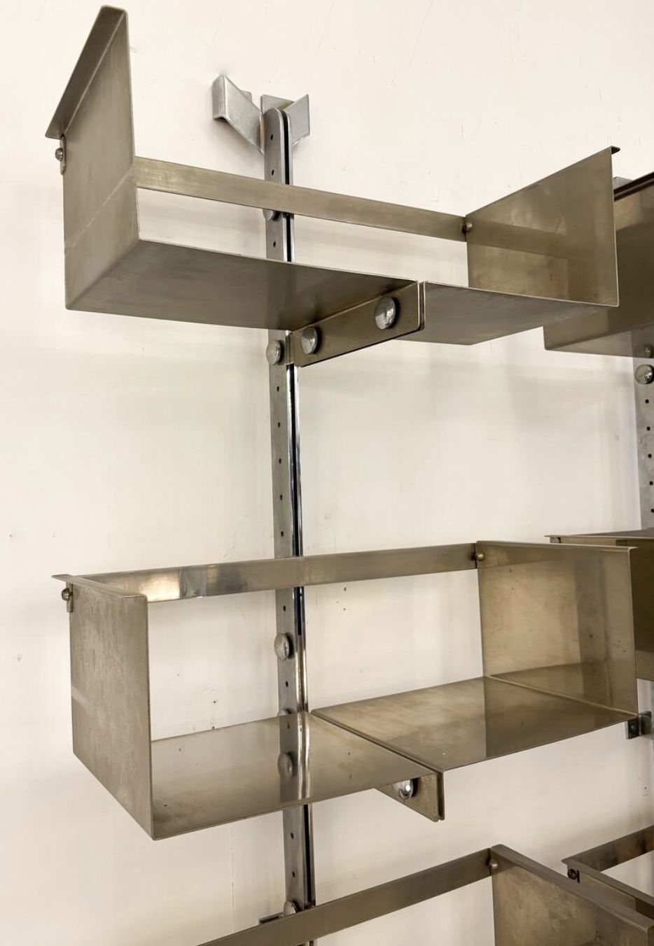 Proposal P700 Wall Unit By Vittorio Introini For Saporiti, 1960s – 3 Available photo 10010.0
