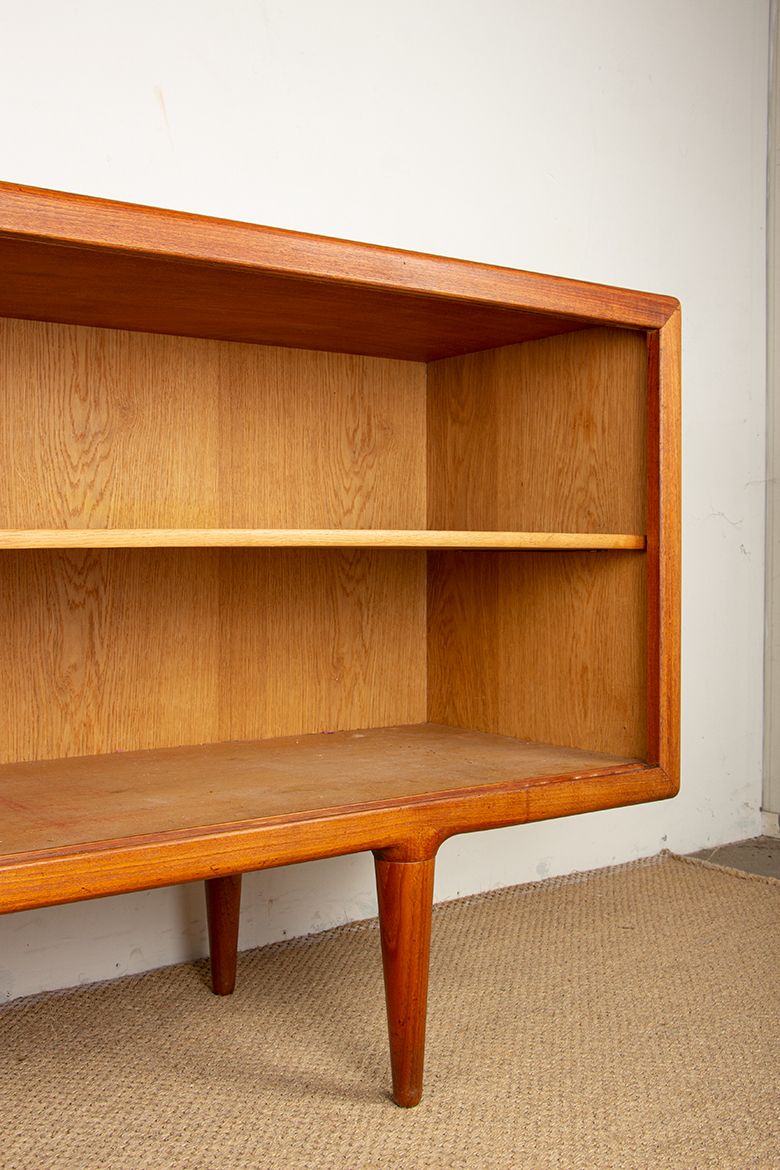 photo vinterior Extra Long Danish Sideboard In Teak, Oak And Leatherette, 280 Cm, By Arne Hovmand Olsen 1960.
