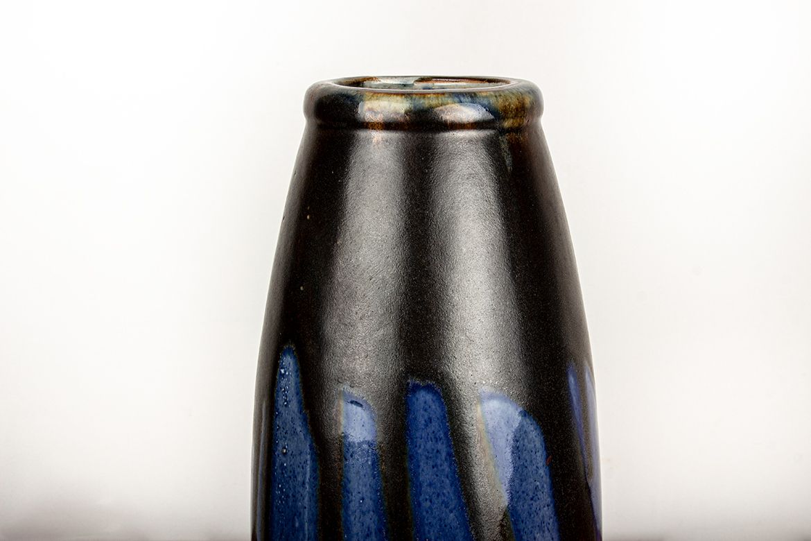 Grand vase Art déco en céramique émaillée bleue par Léon Pointu, Grès de Puisaye, 1920. photo 1550.0