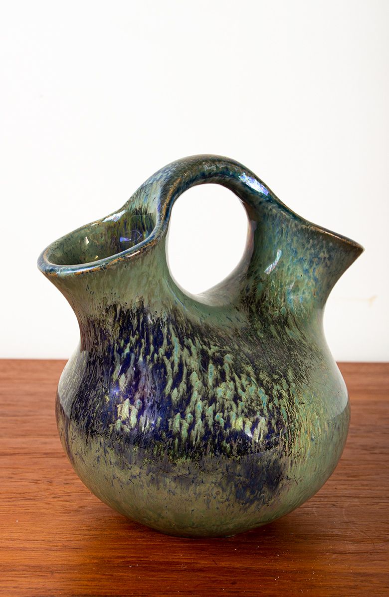 Art Deco Style Double Necked Vase In Iridescent Green Flamed Stoneware By Alphonse Cytère 1920. photo vintage