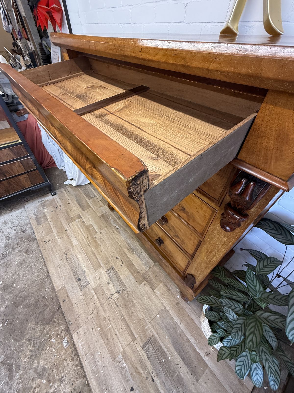 Edwardian Flame Mahogany Chest Of Drawers With Hidden Drawer –  Dated 1902 photo 1650.0