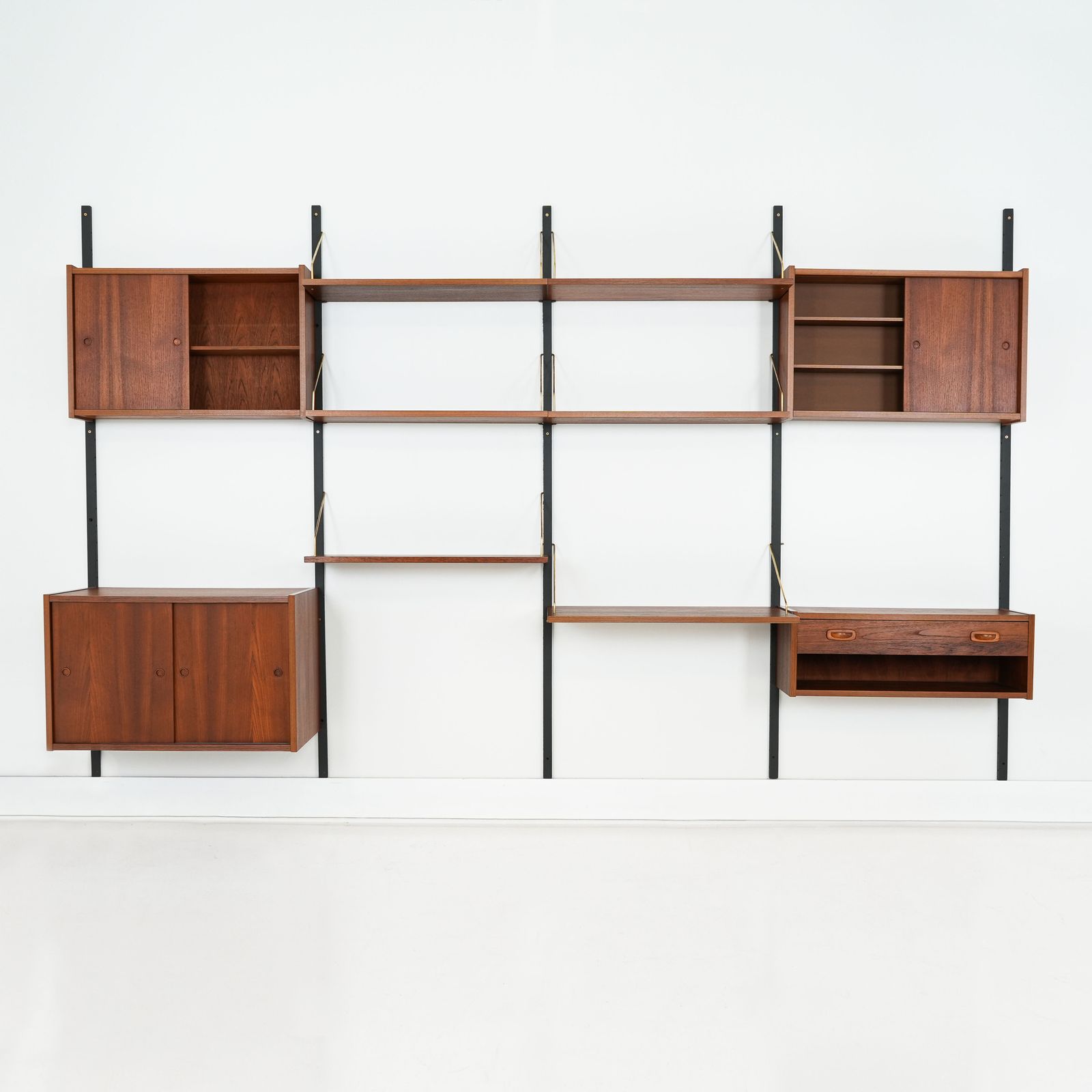 Teak System Bookcase Ps System, Danish Design, 1960s, Production: Randers Møbelfabrik photo furniture
