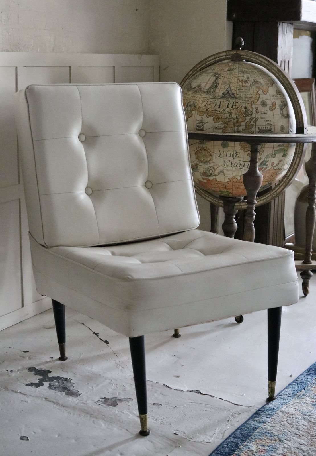 Mid Century Lounge Chair, Mid 20th Century