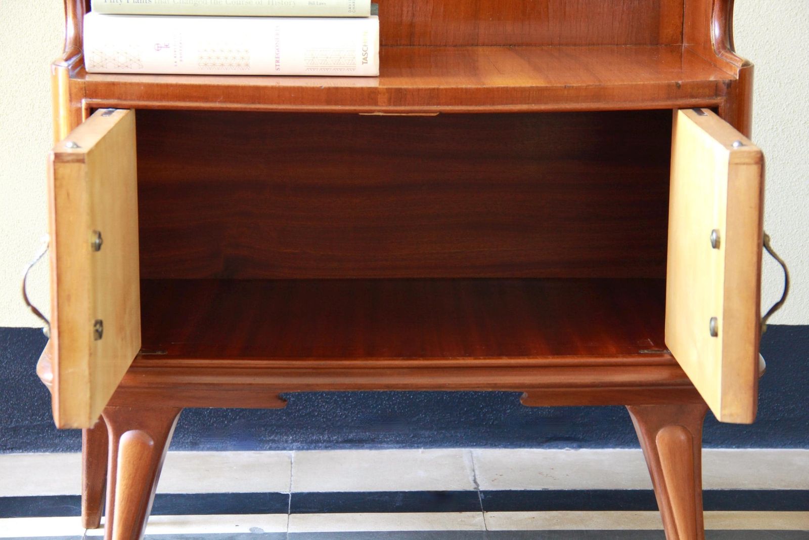Anna & Elena, Mid Century Antique Bedside / End Tables, Set Of 2, Italy, 1950s photo vintage