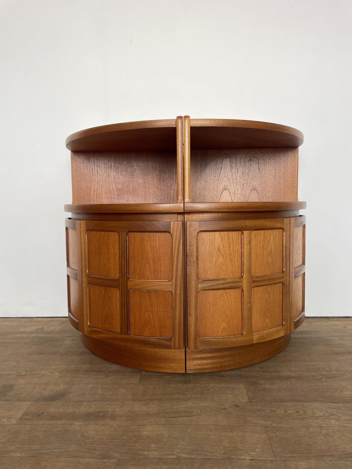 Pair Of Mid Century Teak Corner Bedside Cabinets By Nathan Furniture, 1960s photo vinterior