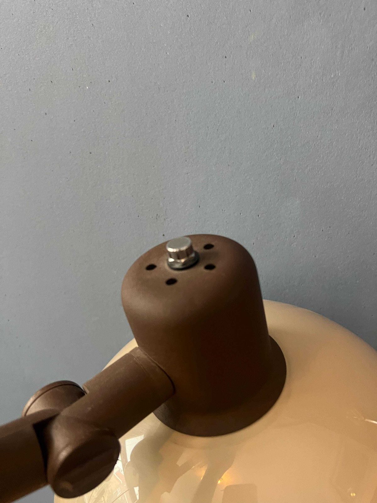 photo furniture Mid Century Space Age Herda Mushroom Arc Wandlamp