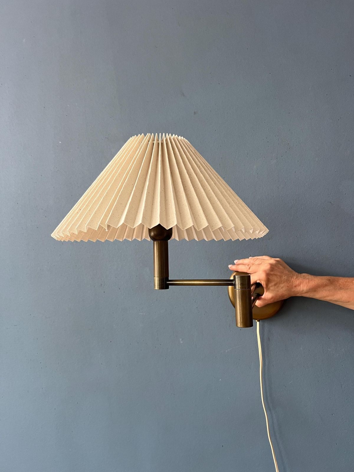 Brass Swivel Arm Mid Century Wall Lamp With Beige Pleated Shade photo vinterior