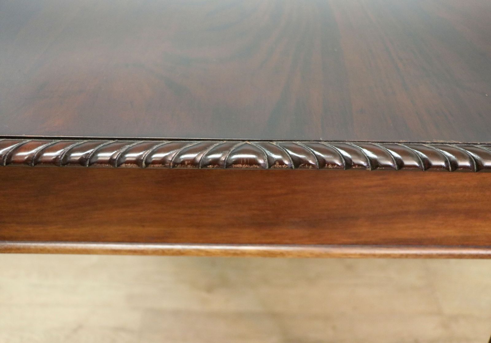 A Lovely Edwardian Mahogany Table Bearing A Label For Mckeon’s Of Liverpool. photo 395.0