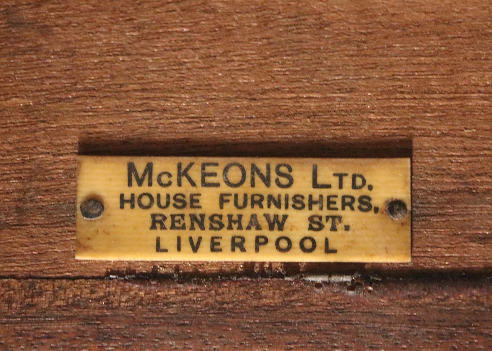 Furniture A Lovely Edwardian Mahogany Table Bearing A Label For Mckeon’s Of Liverpool. photo