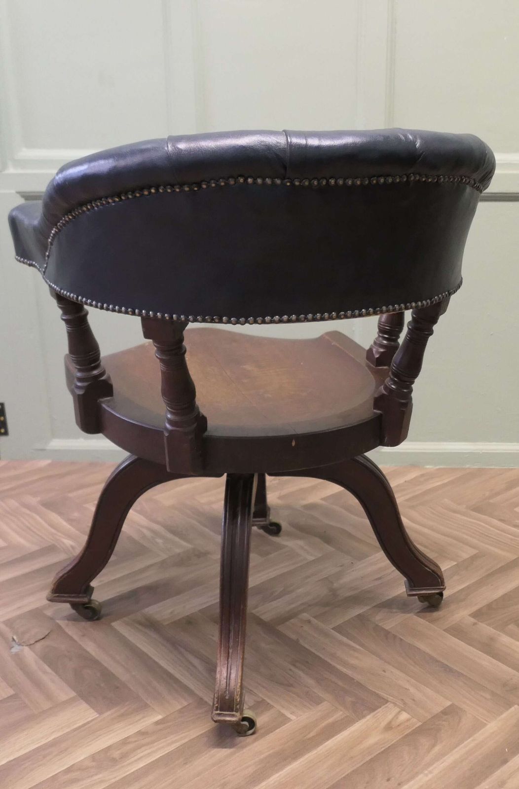 A Superbly Comfortable 19th Century Swivelling Desk Chair photo 1200.0