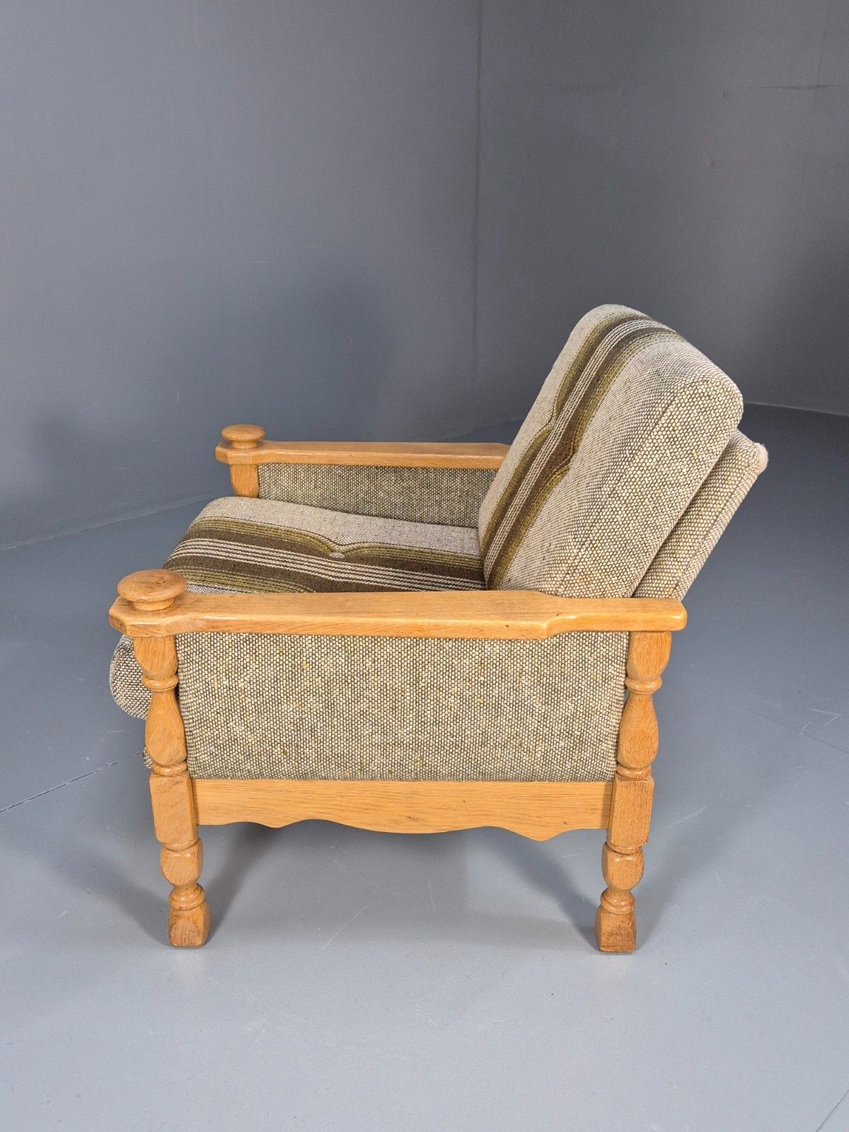 photo vintage Vintage Danish Kjaernulf Style Oak And Wool Lounge Chair  1970s Eb9714 Mnor