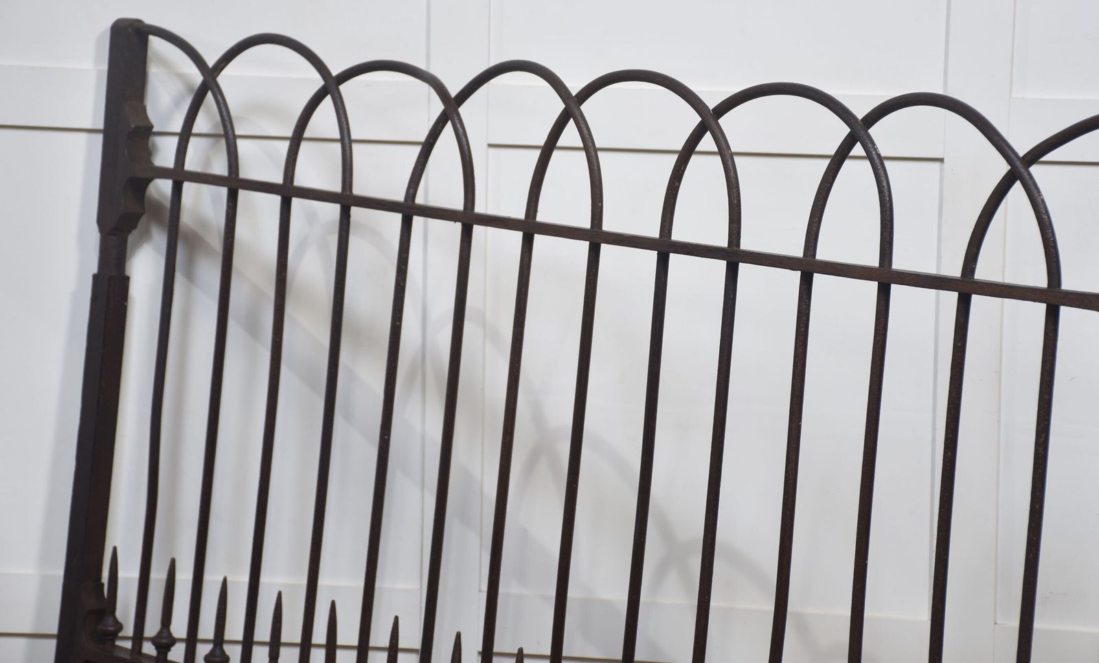 Pair Of 19th Century Cast And Wrought Iron Gates photo vinterior