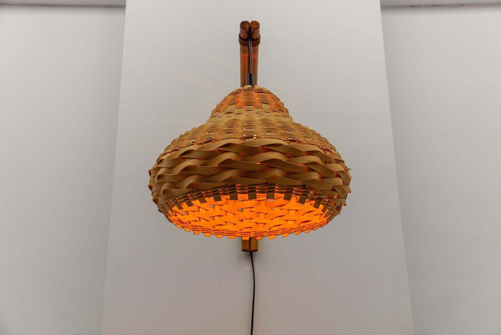 Mid Century Modern Wall Lamp Bamboo And Rattan Wickerwork, 1960s Italy photo buy
