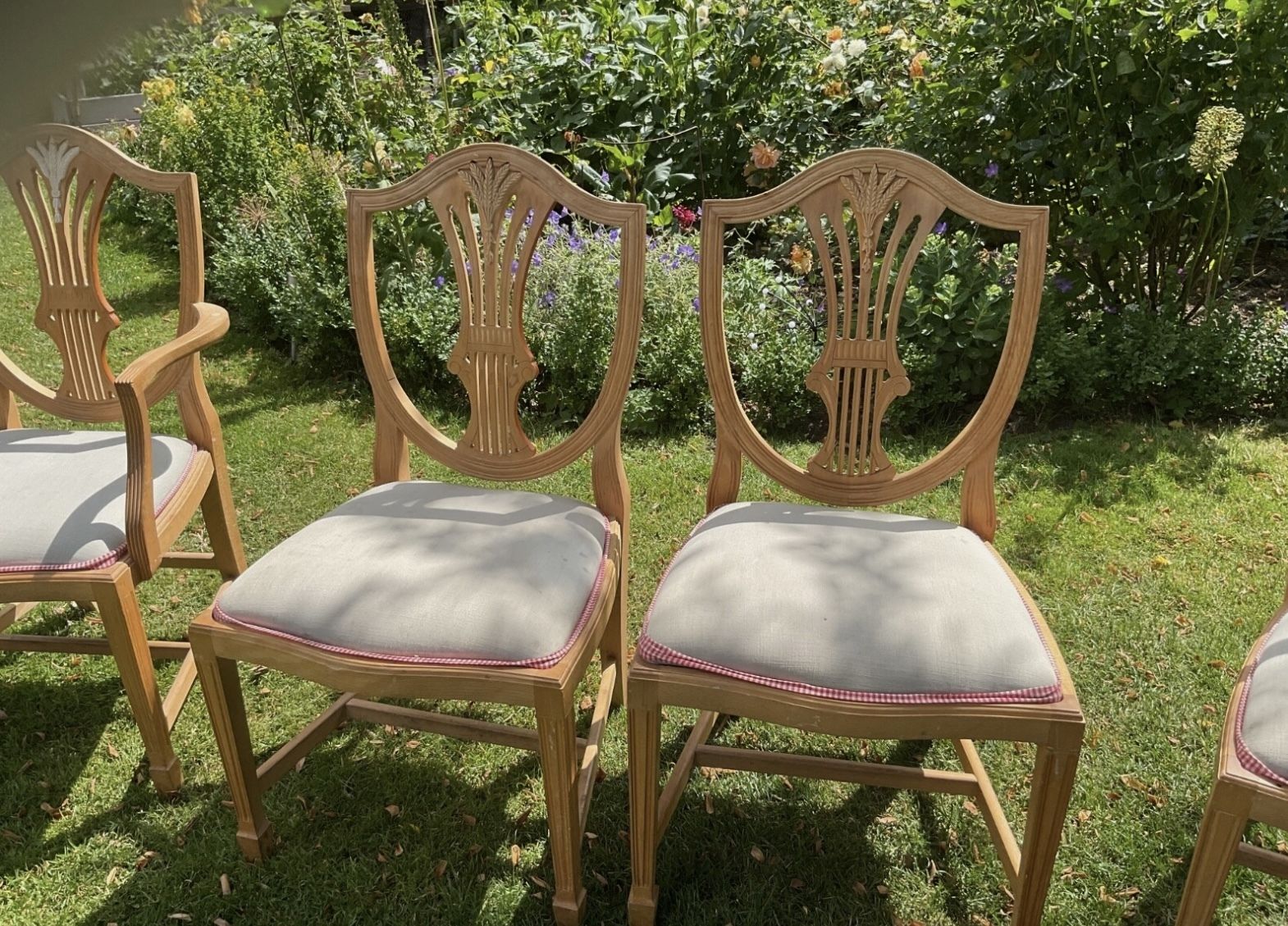 X4 Bradley’s Solid Hardwood Chairs X3 & Carver Classic Furniture photo vintage
