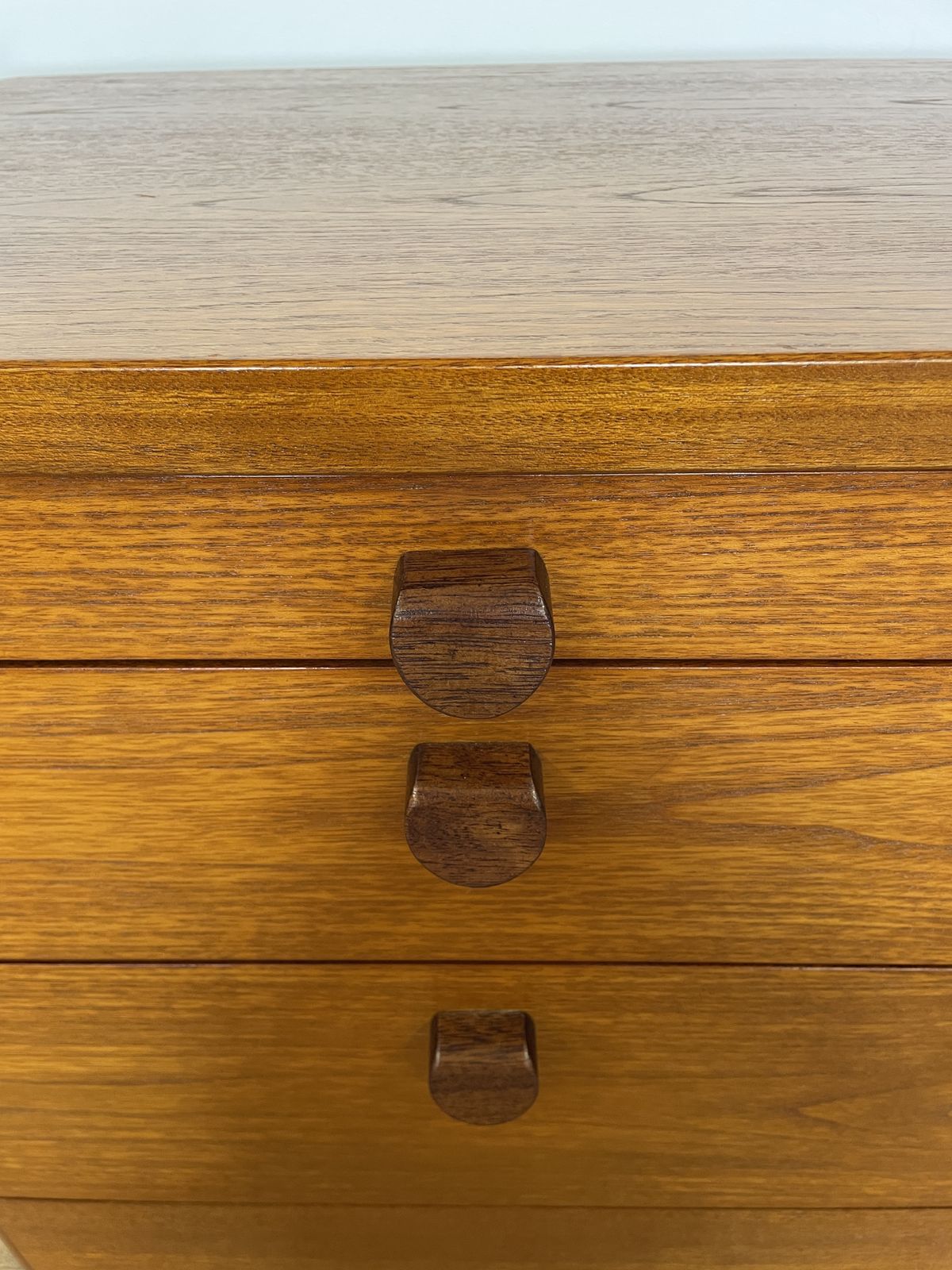 photo vinterior Mid Century Stag Bedside Cabinet In Teak Veneer, 1960s