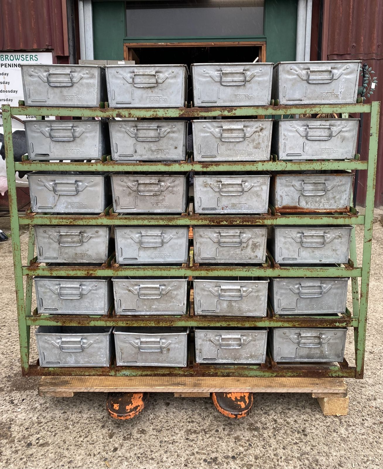 Industrial Totepan 6 Tier Storage Unit For 24 Pans