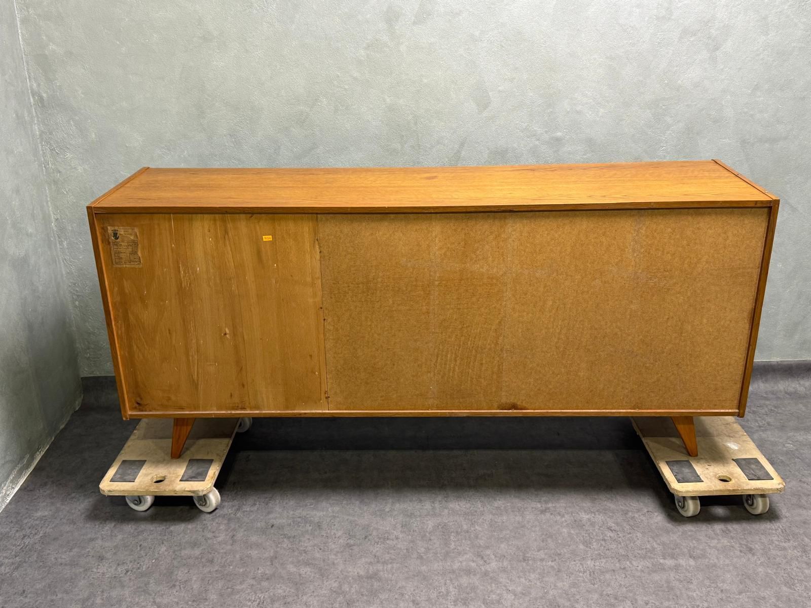 photo furniture Mid Century U 460 Dressoir Van Jiří Jiroutek Voor Interier Praha €877,00