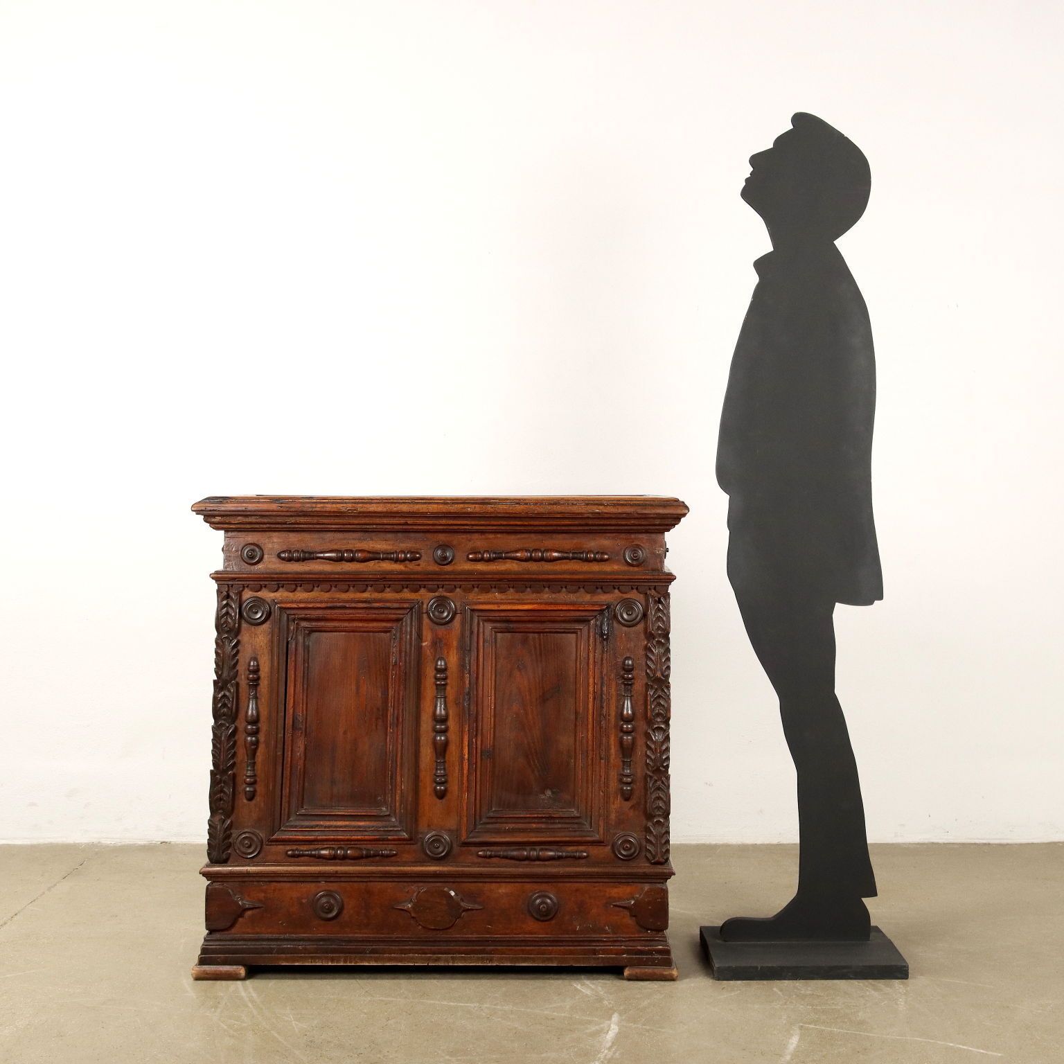 Baroque Chest Walnut Chestnut Italy XVIII Century photo furniture