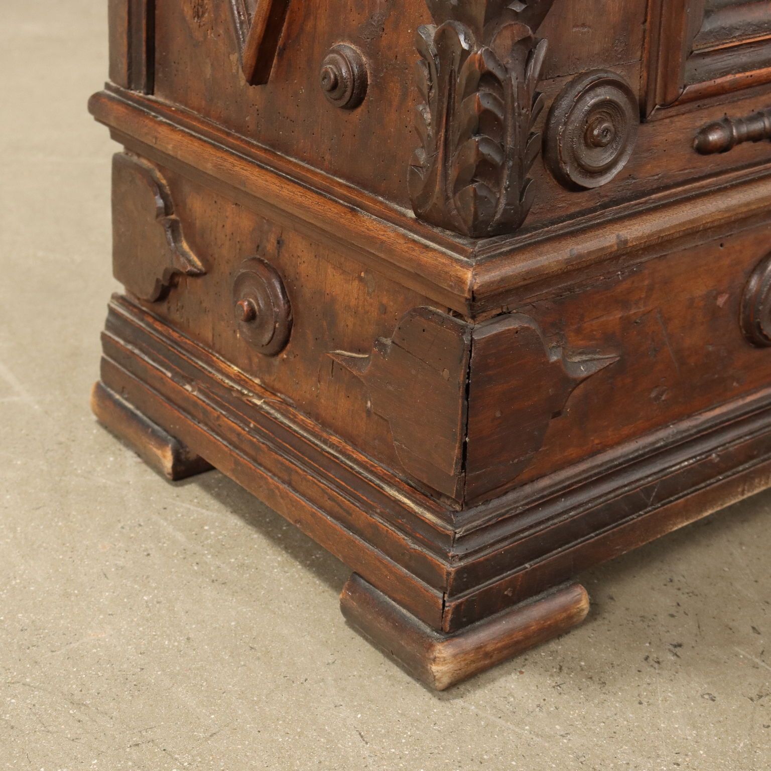 Baroque Chest Walnut Chestnut Italy XVIII Century photo vinterior