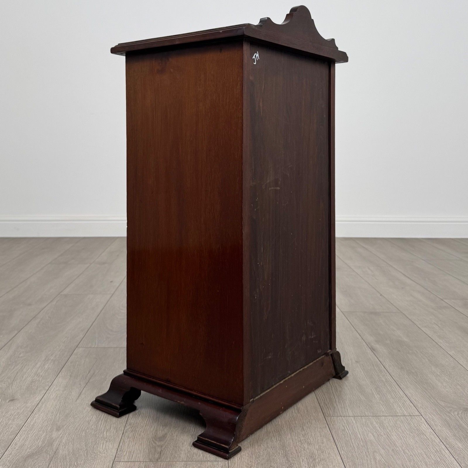 Antique 20th Century Good Quality Pot Cupboard In Mahogany photo 295.0