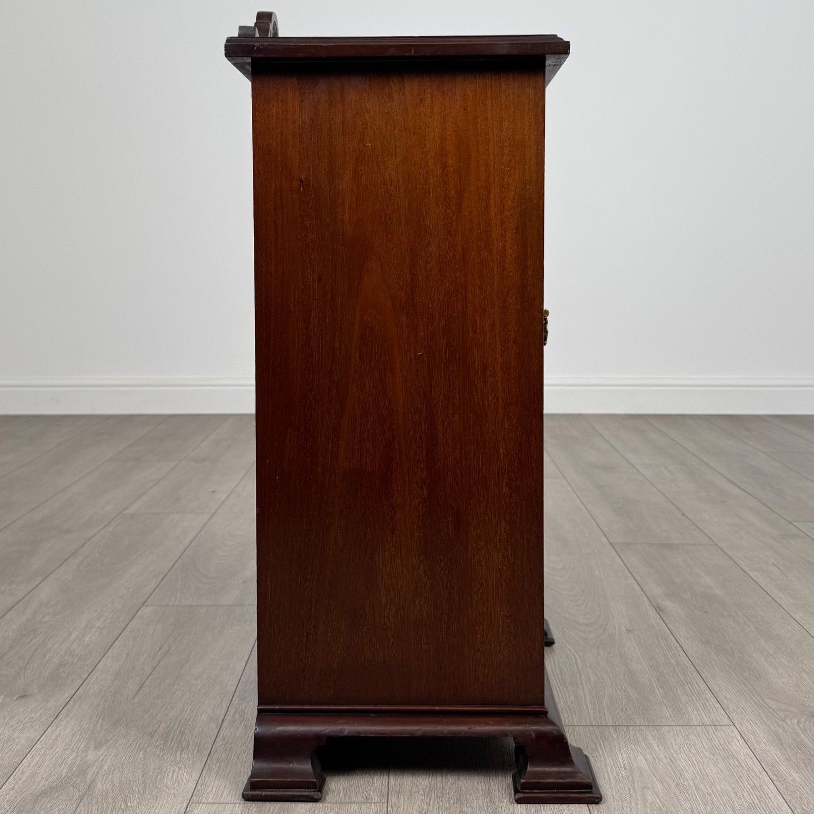 Antique 20th Century Good Quality Pot Cupboard In Mahogany photo vintage