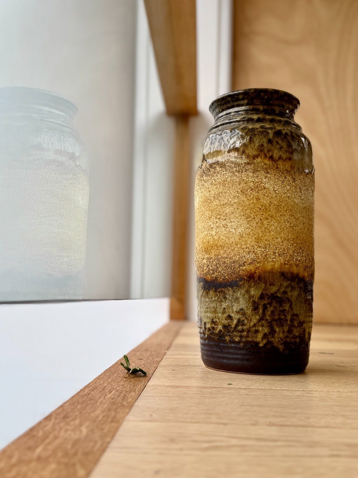 photo vinterior Mid Century Bay Keramik Fat Lava Floor Vase 630 40
