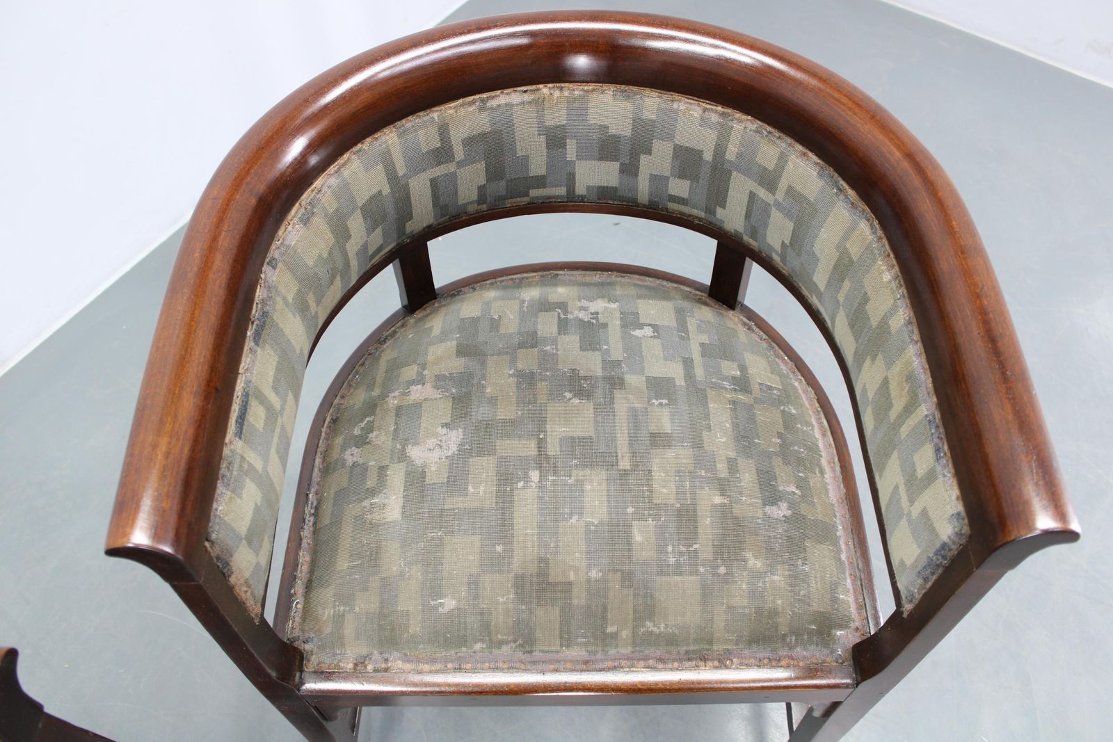 1408.0 1920s Pair Of Bentwood Armchairs, Czechoslovakia photo
