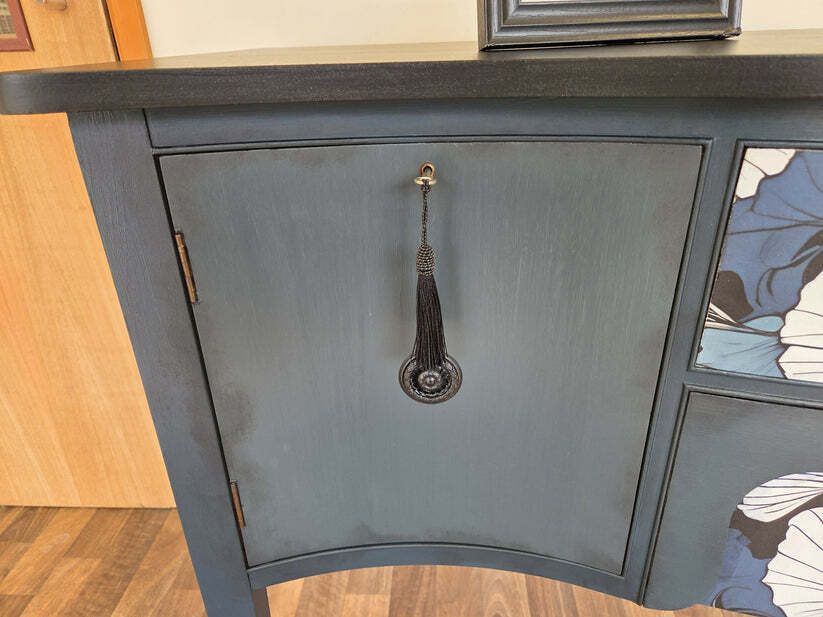 photo furniture Blue Serpentine Sideboard