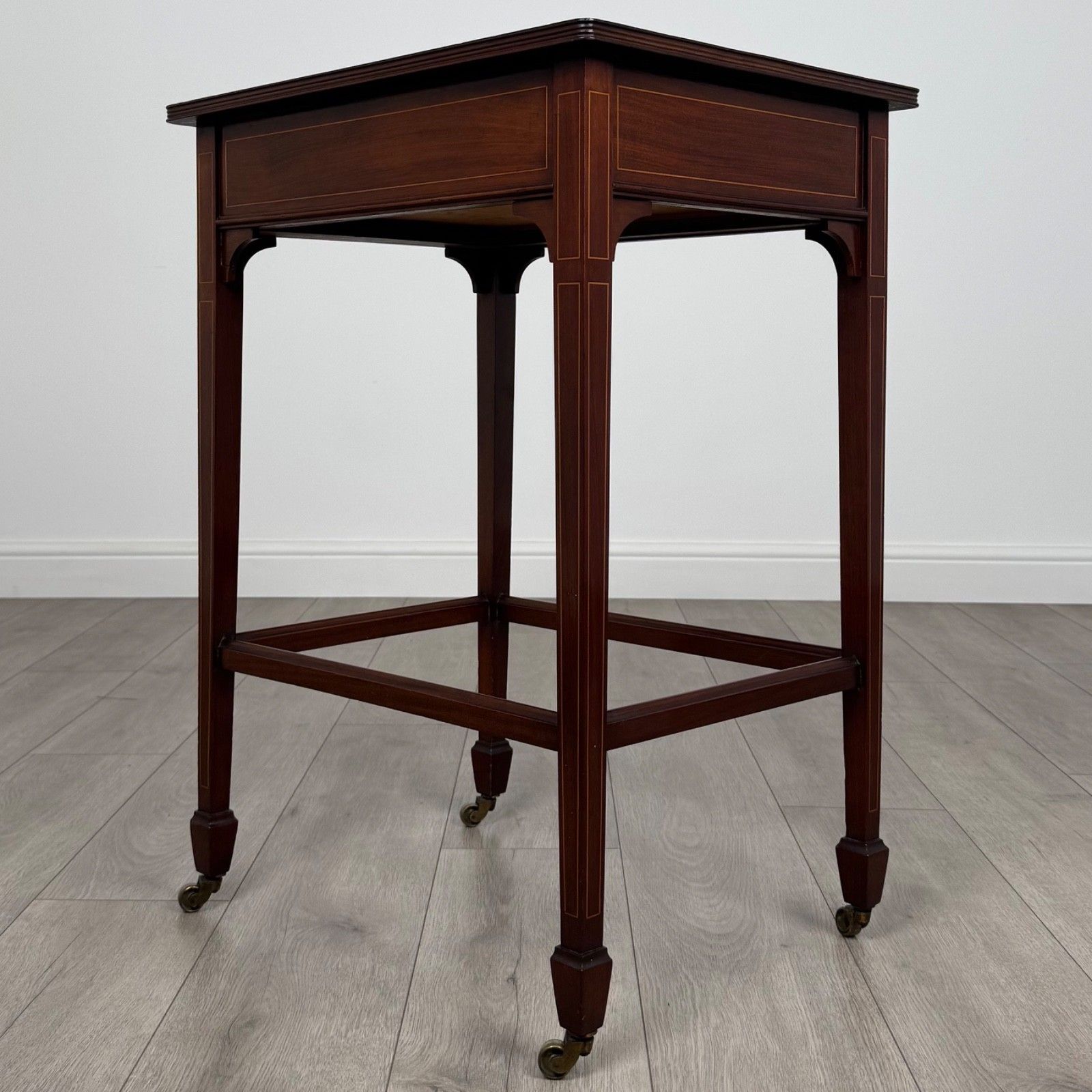 Antique 19th Century Good Quality Side Table In Mahogany photo Furniture