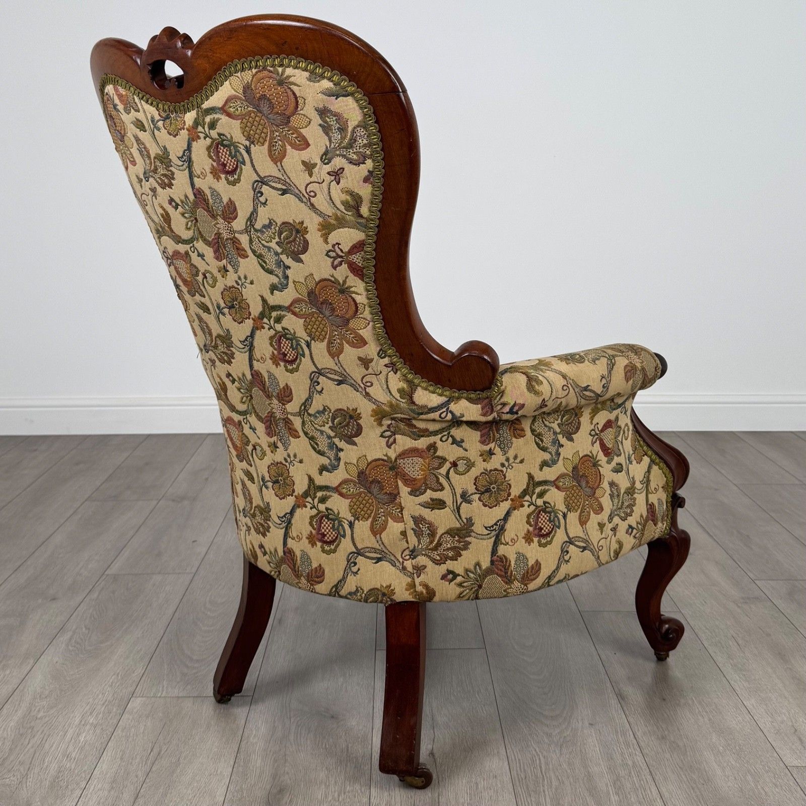 Antique 19th Century Fine Quality Armchair In Walnut photo 625.0