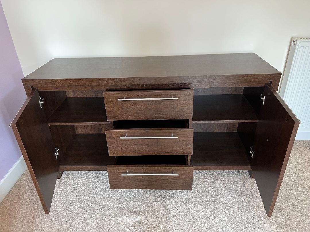 Dark Wood Light Weight Lounge Furniture photo 250.0