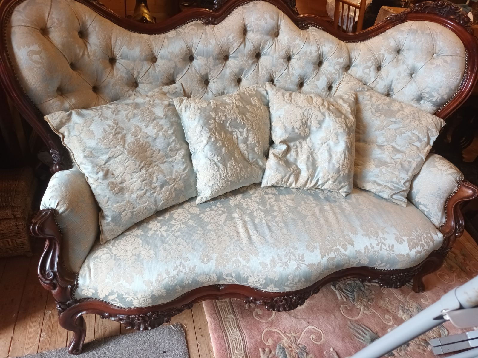 Mahogany Double Ended Chaise Victorian Couch, Reupholstered To Current Regulations. photo Furniture